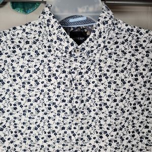 Cactus Man Ricky Singh SS Full Button White w/ Blue Flowers - Size Large